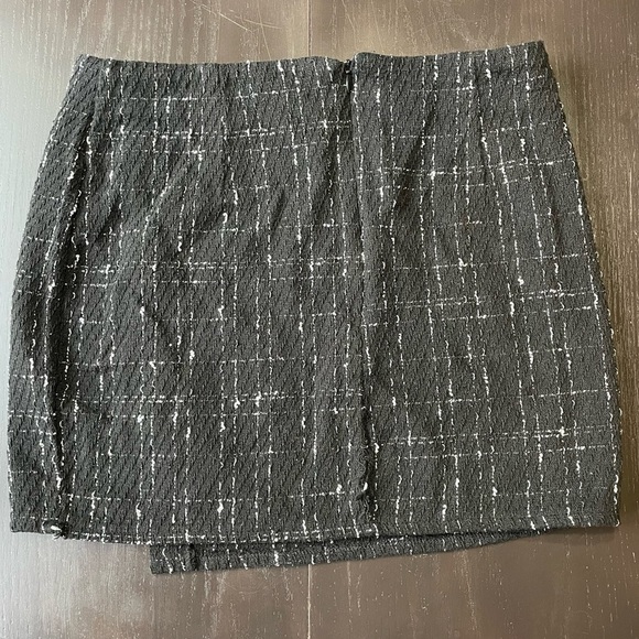 Shein Women’s High Waisted Black Skirt Large - Picture 3 of 6